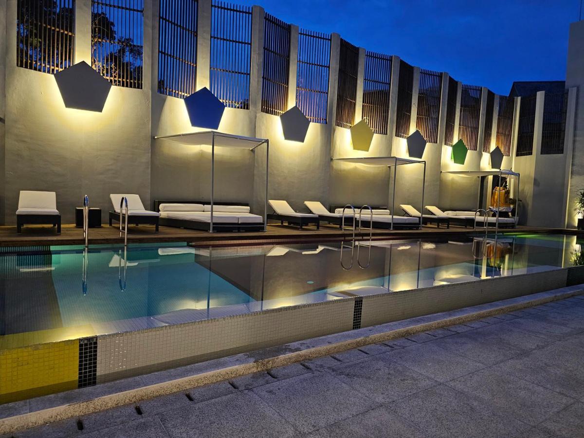 Chill Hotel Seminyak מראה חיצוני תמונה